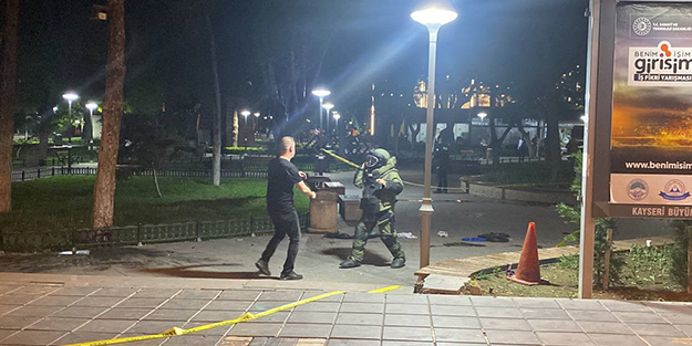 Şüpheli paket paniğe neden oldu! Ekipler alarma geçti