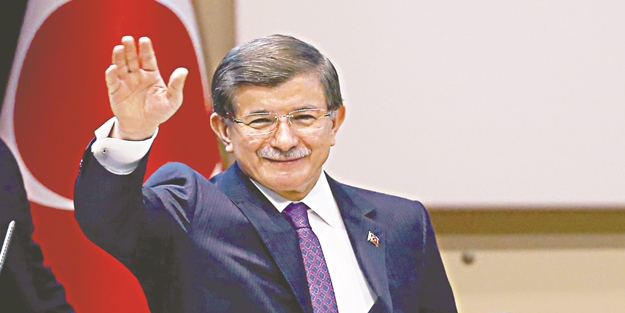 Sur davutoğlu’nu bekliyor
