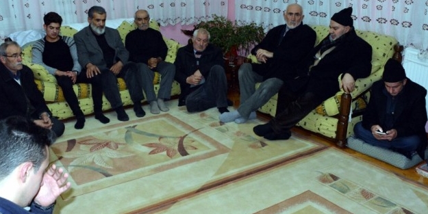 Sur şehidi Orhan Dilekci'nin acı haberi baba ocağına düştü