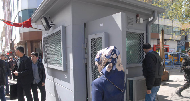 Sur’a 15 tonluk zırhlı güvenlik kulübesi kuruldu