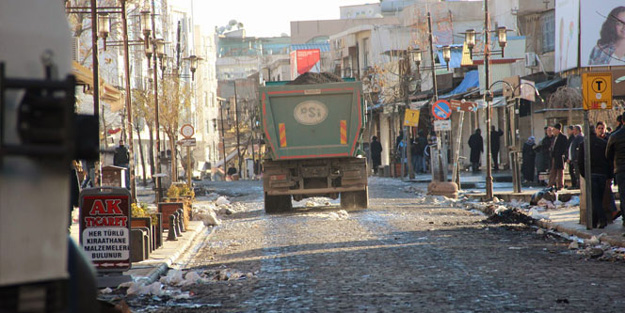 Sur’a toprak nakli başladı!