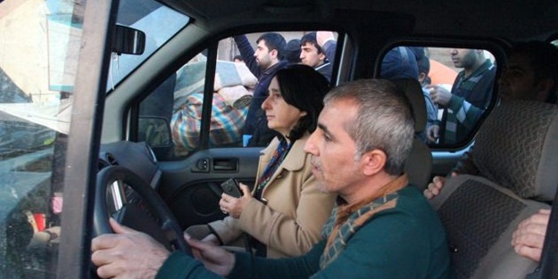 Sur'da HDP'li vekili kovaladılar
