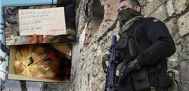Sur'da çocuklardan duygulandıran paket