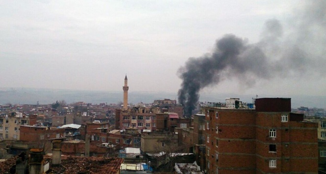 Sur’da patlama: 2 asker yaralandı