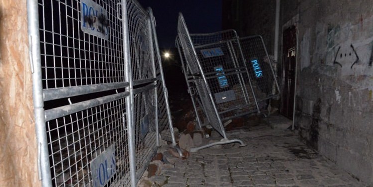 Sur'da patlama: 2 çocuk yaralı