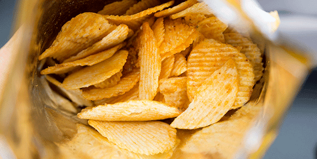 Sürekli cips yerseniz bakın ne oluyor! Uzman isim uyardı