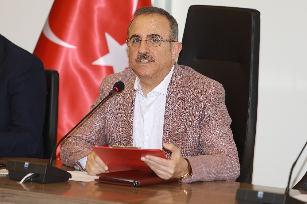 Sürekli, il yürütme kurulunu belirledi 