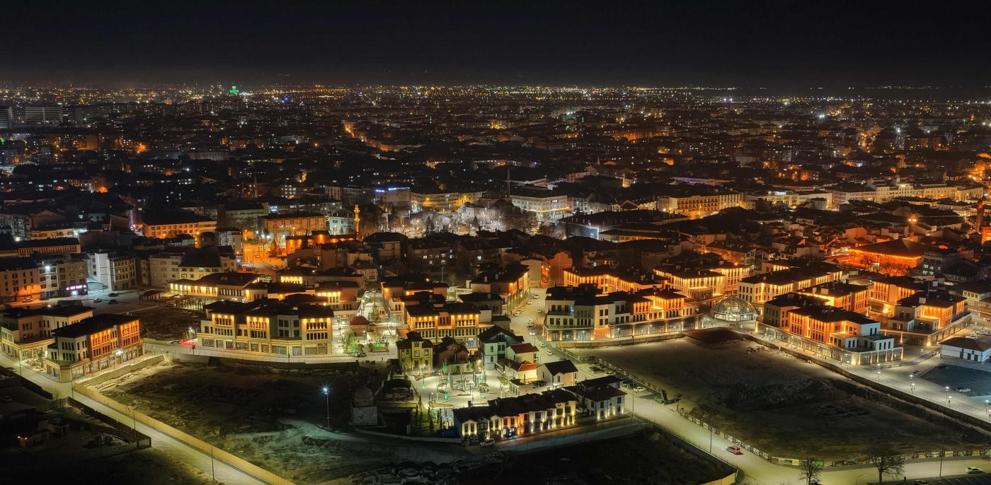 Suriçi Çarşısı yeşil enerjiyle aydınlanıyor