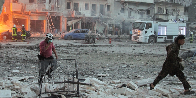 Esed zehirli gazla katiam saçtı!