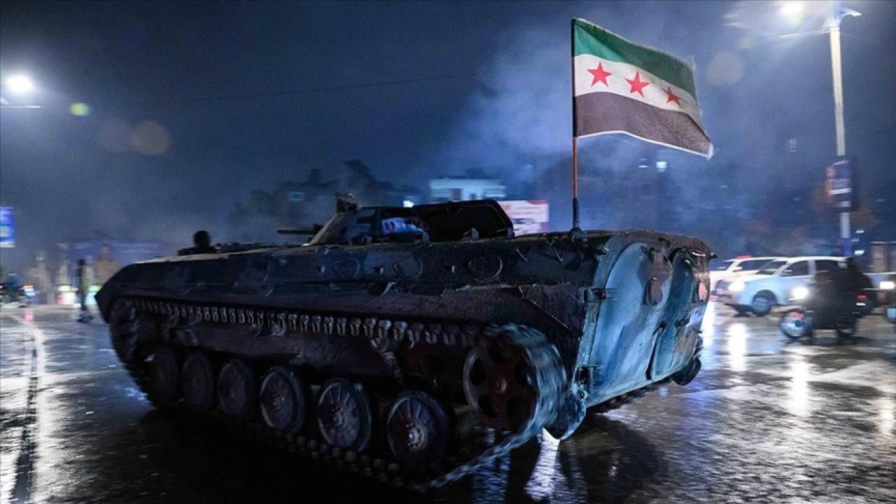 Suriye ordusu düğmeye bastı: Halep hattında YPG hedefleri ateş altında!