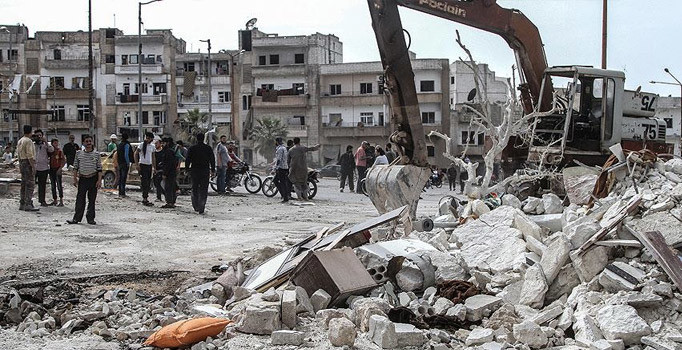 Suriye rejimi İdlib'i bombaladı: 15 kişi öldü