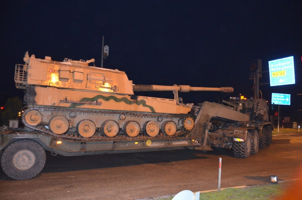Suriye sınırına tank ve obüs takviyesi 