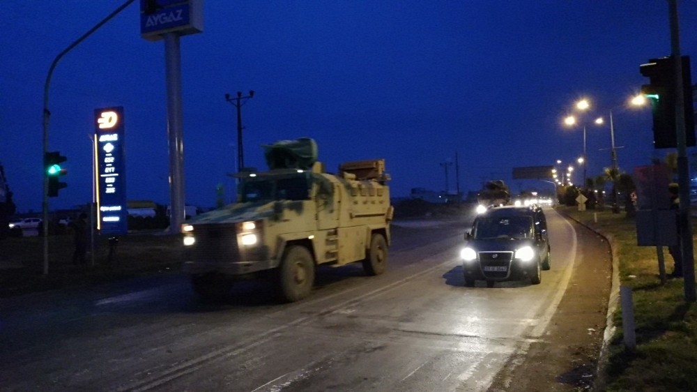 Suriye sınırına tank ve zırhlı iş makineleri sevk edildi 