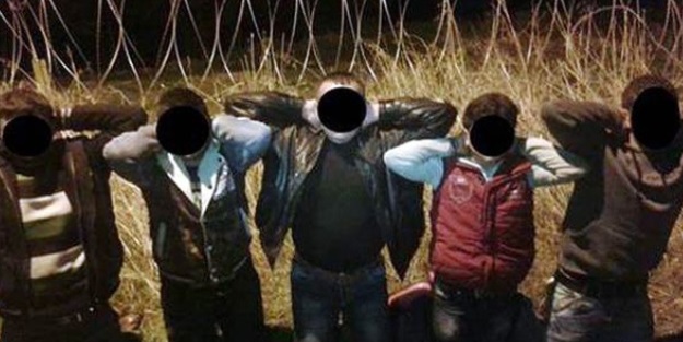 Suriye sınırında 5 PYD'li terörist yakalandı!