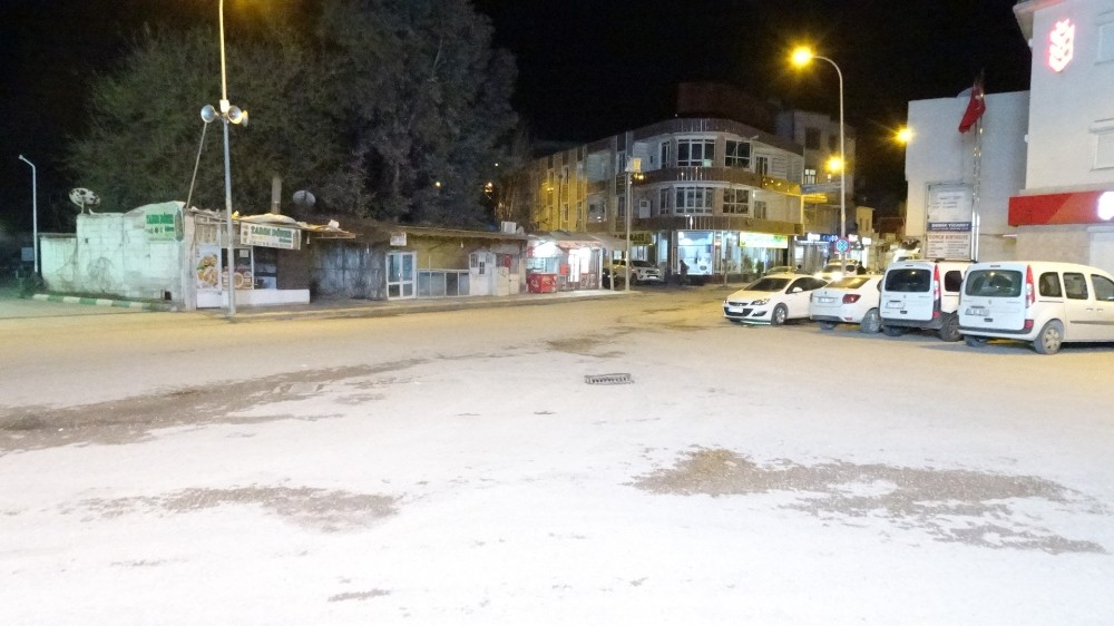 Suriye sınırında üç dilde korona uyarısı 