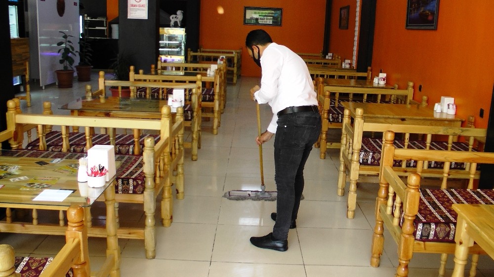 Suriye sınırındaki restoranlar hizmet vermeye başladı 