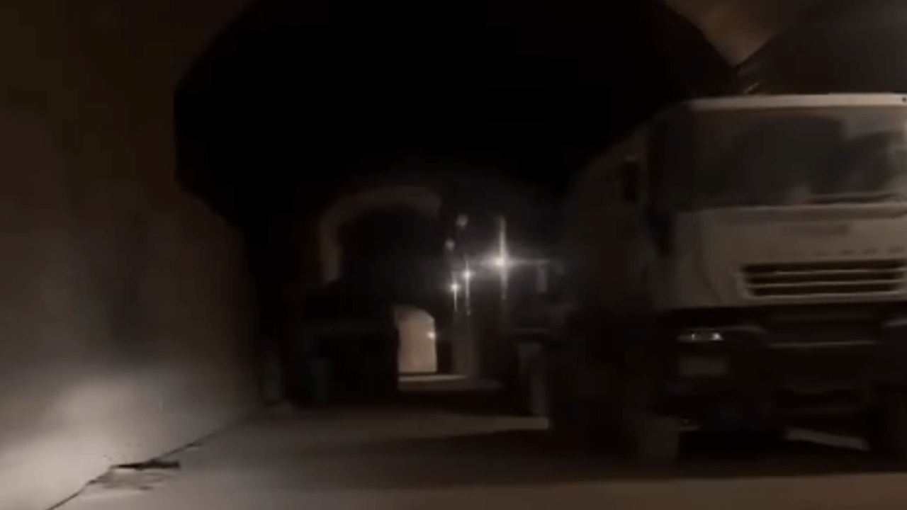 Esed paraları bakın neye harcamış!