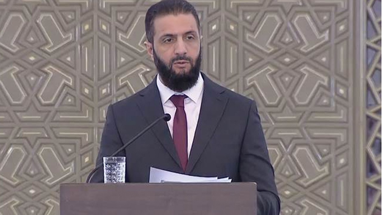 Suriye'de geçiş süreci anayasasının taslağını hazırlayacak komisyon kuruldu