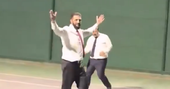 Suriye’de ilginç anlar! Cumhurbaşkanı Şara, Dışişleri Bakanı’yla basketbol oynadı