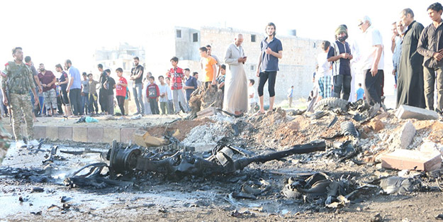 Suriye'de patlama! Yaralı siviller var