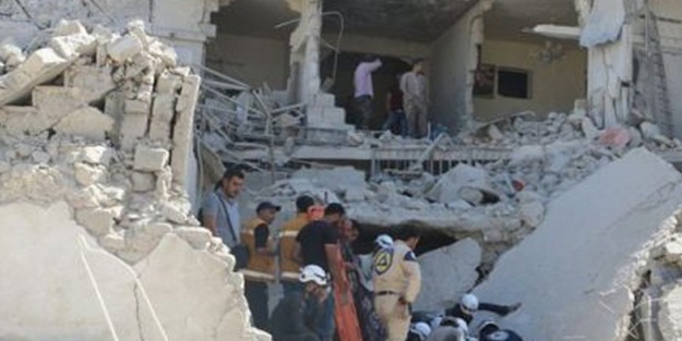 Suriye'de rejim ordusu camiyi bombaladı