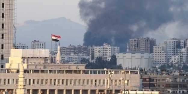 Rus Büyükelçiliği vuruldu!