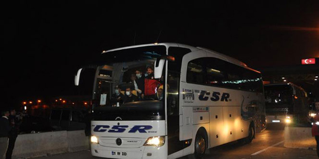 Suriye'de takas edilen 338 Şii Türkiye'de