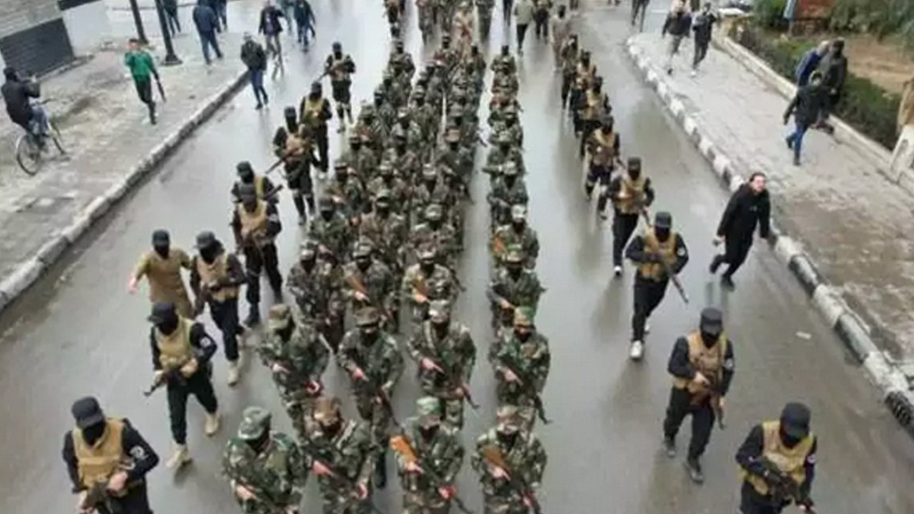 Suriye'de yeni hareketlilik: SDG kararı aldı! 50 bin asker ile harekat planı