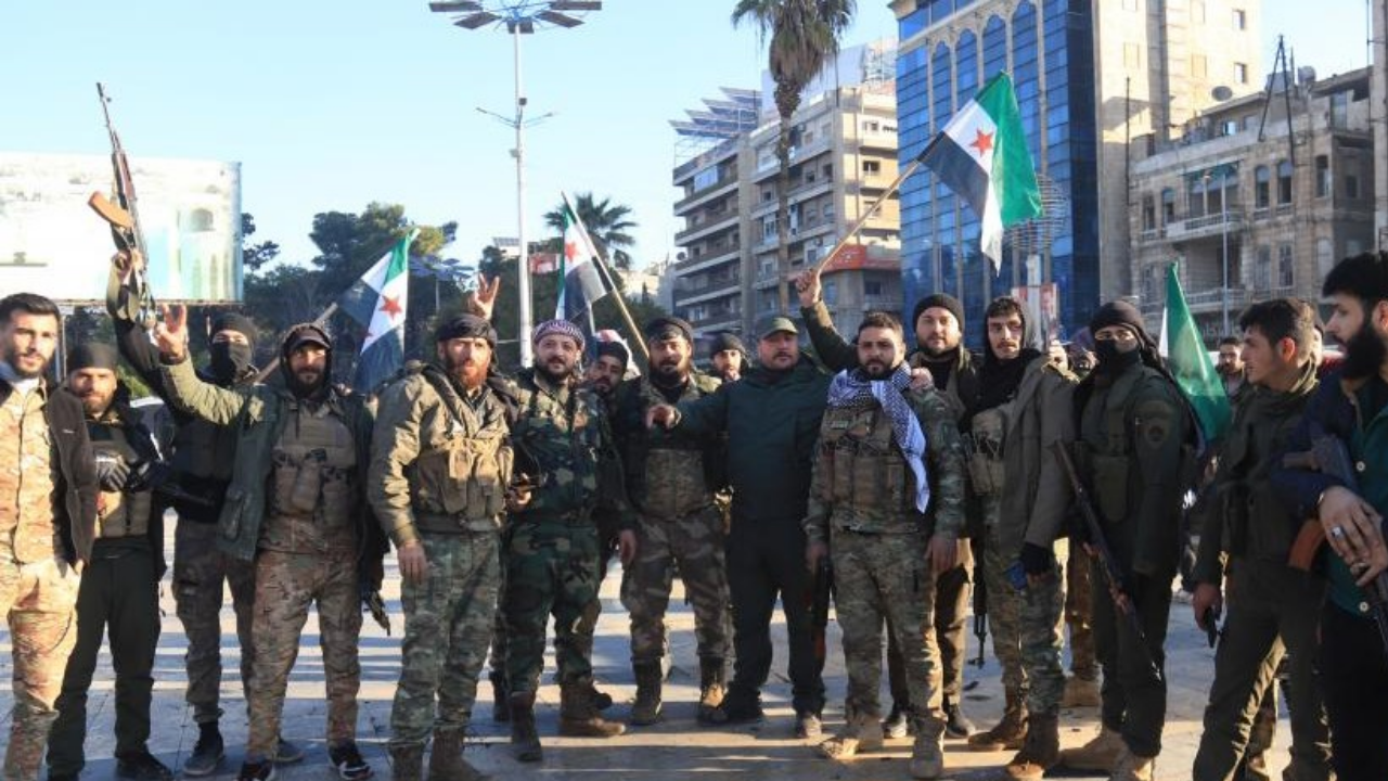 Suriye’de yeni tedbirler açıklandı! Kimsenin malına, canına dokunulmayacak!