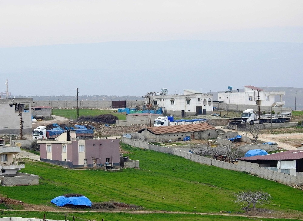 Suriye’deki birliklere mühimmat ve lojistik sevkiyatı 