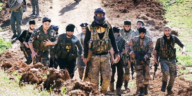 Suriye'deki camilerde PKK/YPG'ye karşı cihad çağrısı!