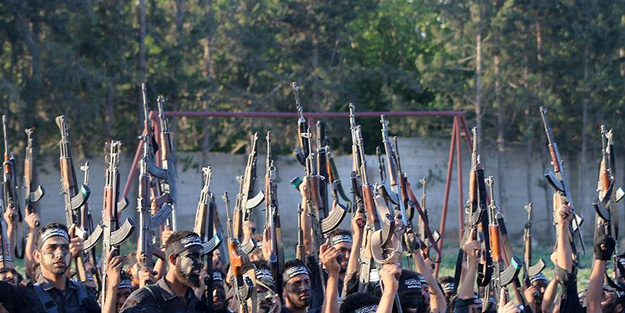 Suriye'deki savaştan sadece onlar 'memnun'