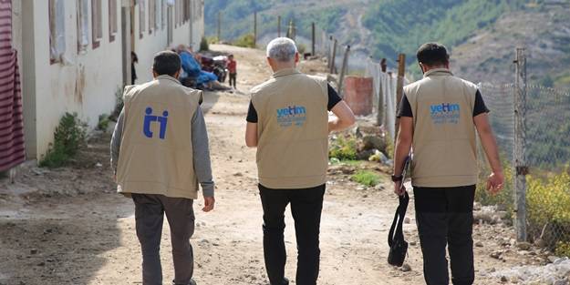 Suriye’deki yetim çocuklar Türkiye’ye emanet