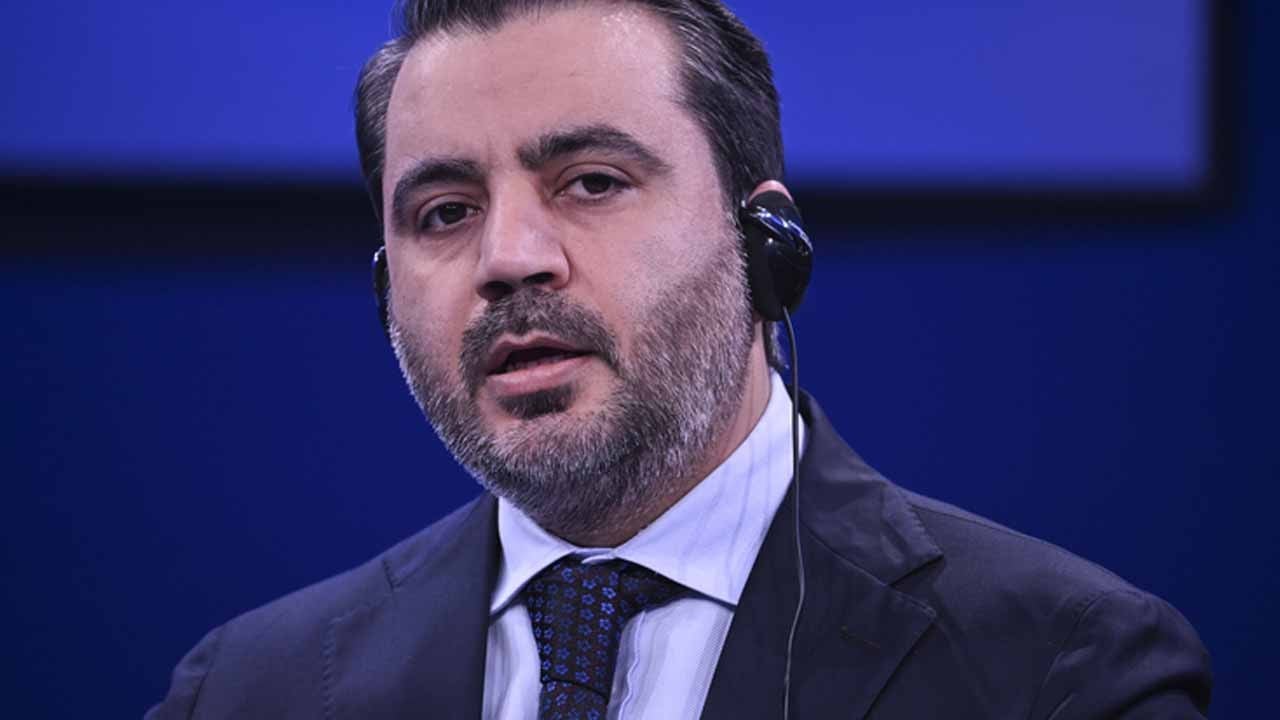 Suriye’den dikkat çeken mesaj! Bakan Şeybani yeni dönemin çerçevesini açtı!