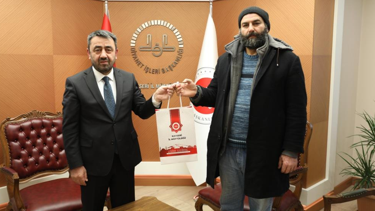 Suriyeli adam, yaptığı davranışla gönülleri fethetti!