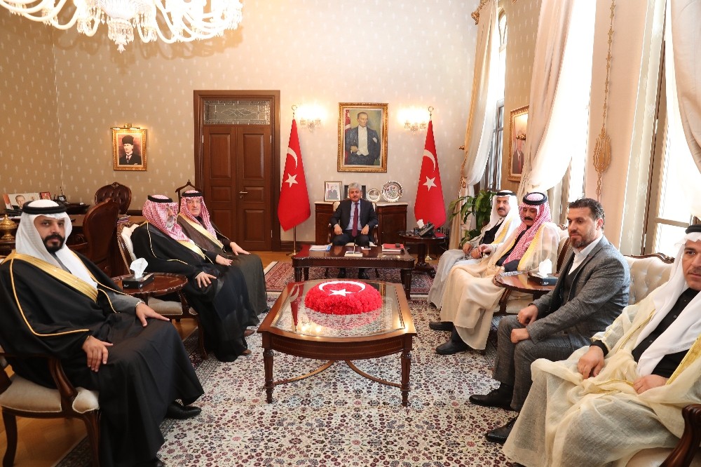Suriyeli Aşiretler ve Kabileler Meclisi’nden, Vali Doğan’a ziyaret 