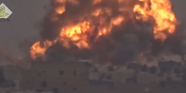 Muhalifler Esed askerlerini toplantıda vurdu!