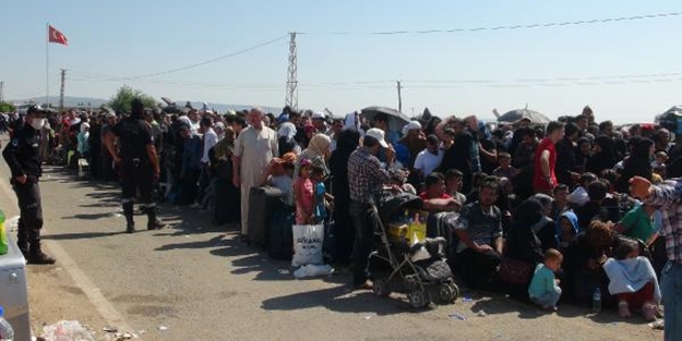 Suriyeliler ülkesine dönüyor! 15 bini aştı