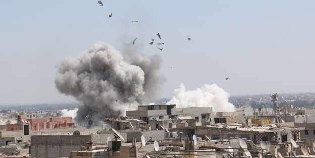 Suriye'de şiddetli patlamalar: En az 100 ölü