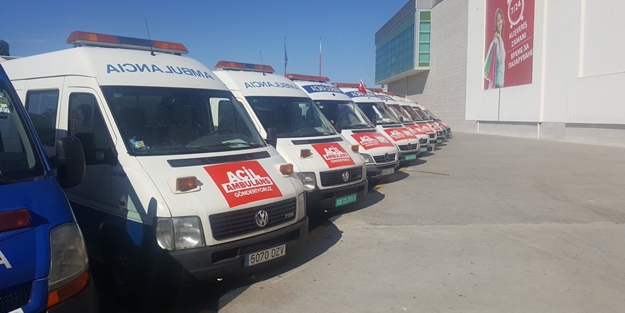 ''Suriye'ye geçek 24 Ambulans keyfi şekilde bekletiliyor''
