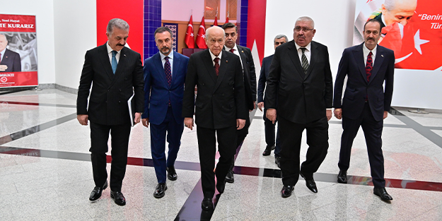 Sürpriz isimler! Bahçeli’nin yeni A takımı belli oldu