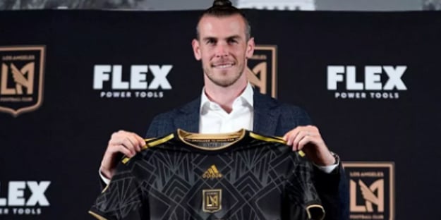 Sürpriz karar! Ünlü futbolcu emekliliğini açıkladı...