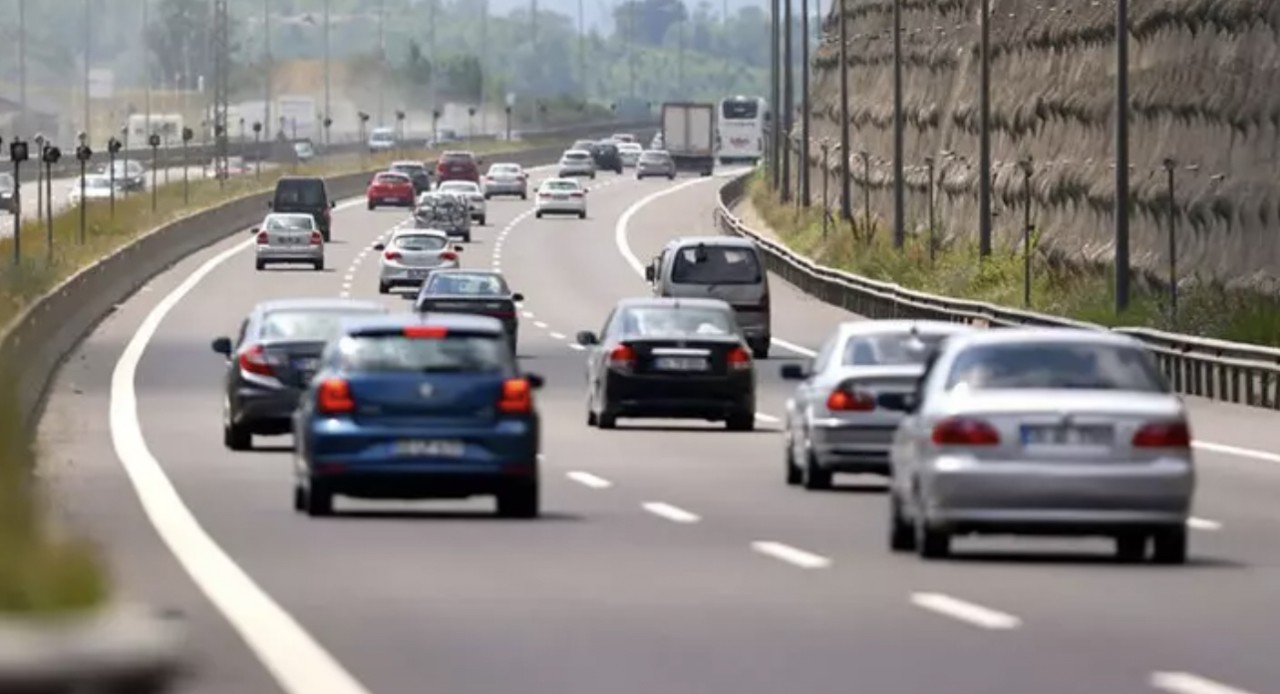 Sürücüler aman dikkat! Trafik sigortasında yeni dönem resmen başlıyor! Zam hesabı değişti
