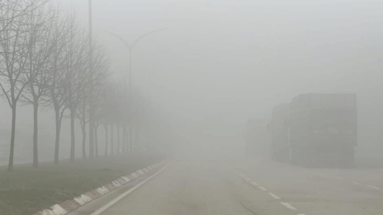 Sürücüler ölümle burun buruna geldi