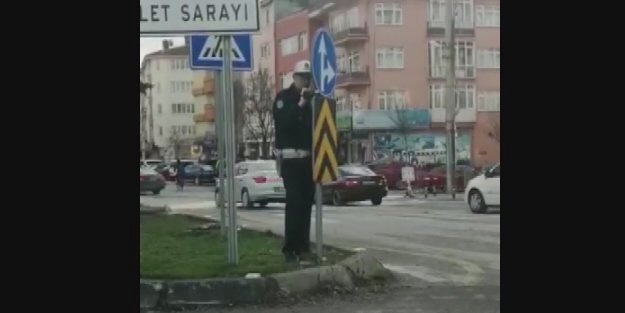 Sürücülere pusu kuran polis olay oldu