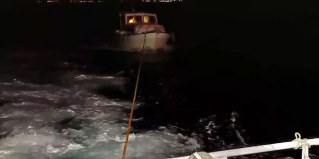 Sürüklenen tekne kurtarıldı