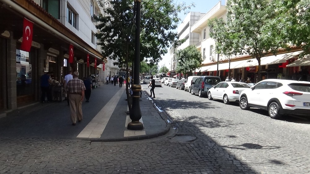 Sur’un bazı bölgelerinde maske takma zorunluluğu getirildi 