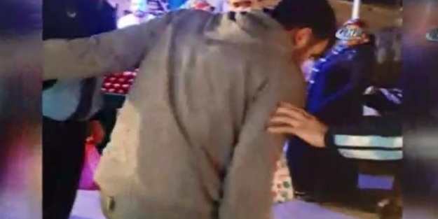 Sürünen dilenci tövbe ettirilerek yürütüldü - VİDEO