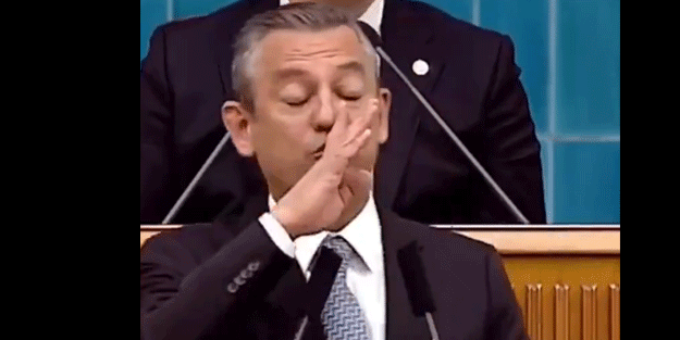 ‘Sus, sus, sus!’ Özgür Özel çiftçiye fırçayı bastı