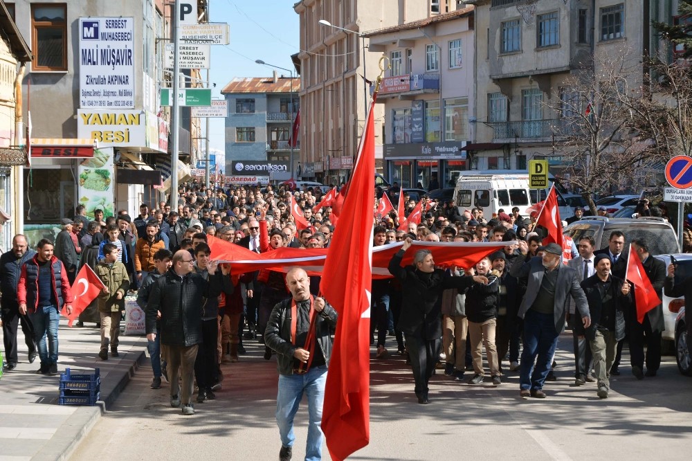 Suşehri İdlib Şehitleri için yürüdü 